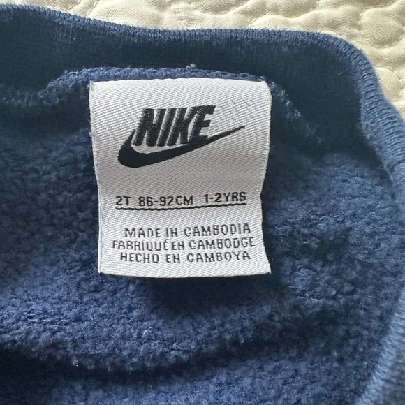 Nike Kids Navy Sweatpants and Sweatshirt Set - Picture 2 of 2